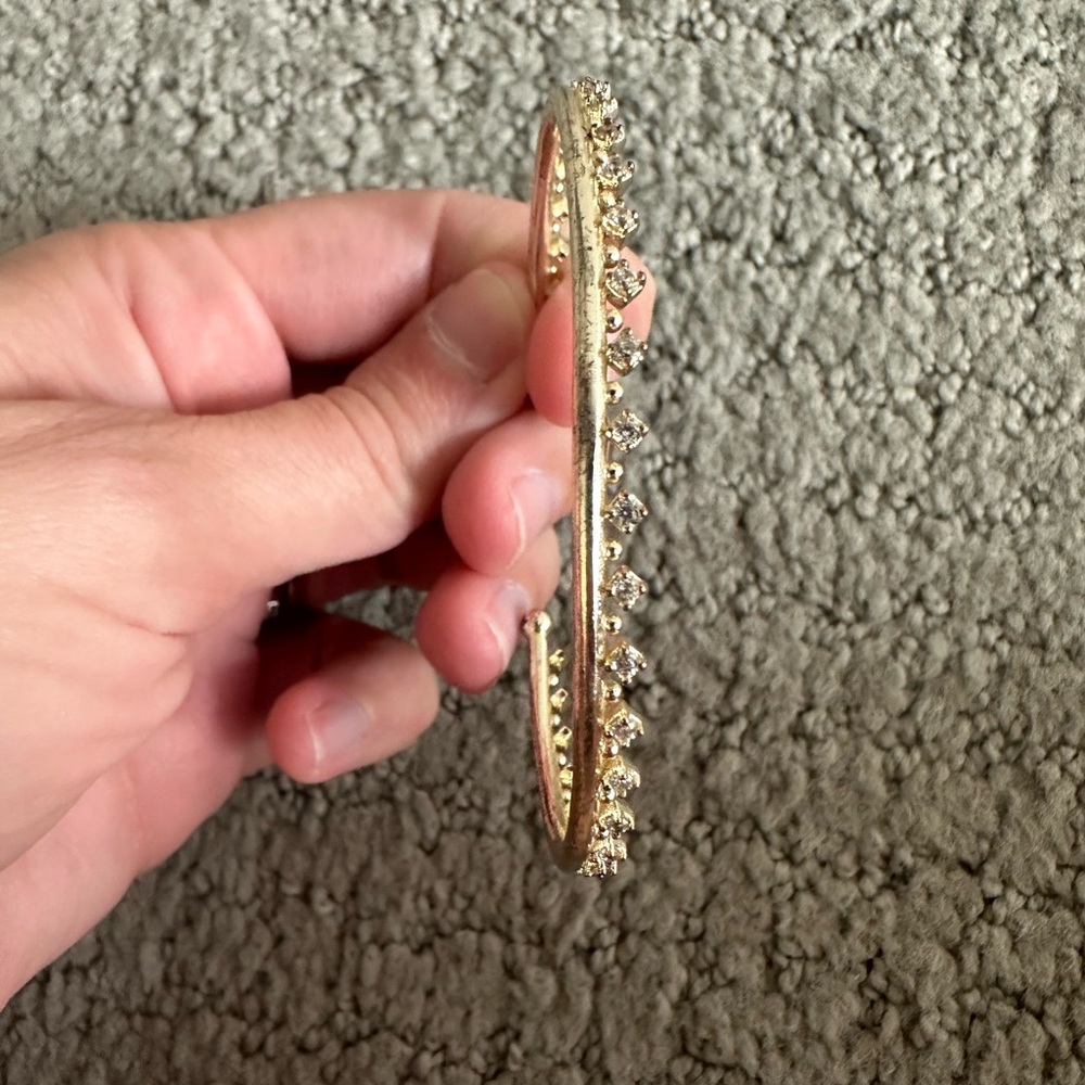 Kendra Scott gold bracelet